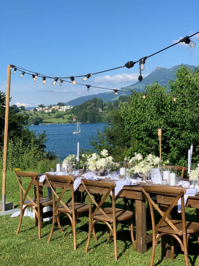Lake Villa Lotus